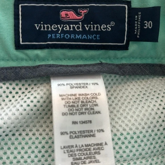 Vineyard Vines breaker shorts, NWOT, size 30 9”inseam - Picture 4 of 6